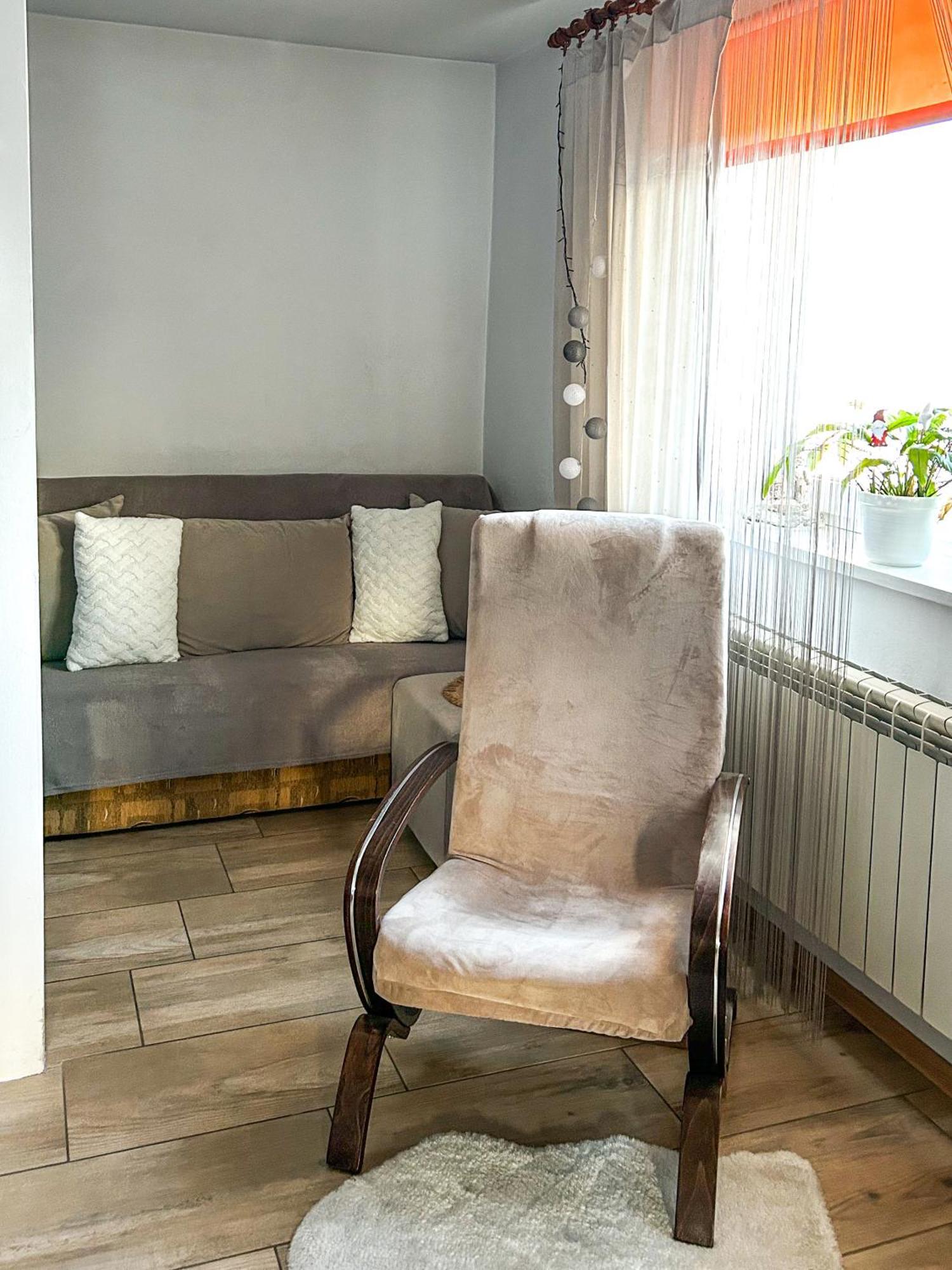 Apartment Dolina Roztoki-mieszkanie,pokoje Lub Z Lokalem Na Poddaszu *
